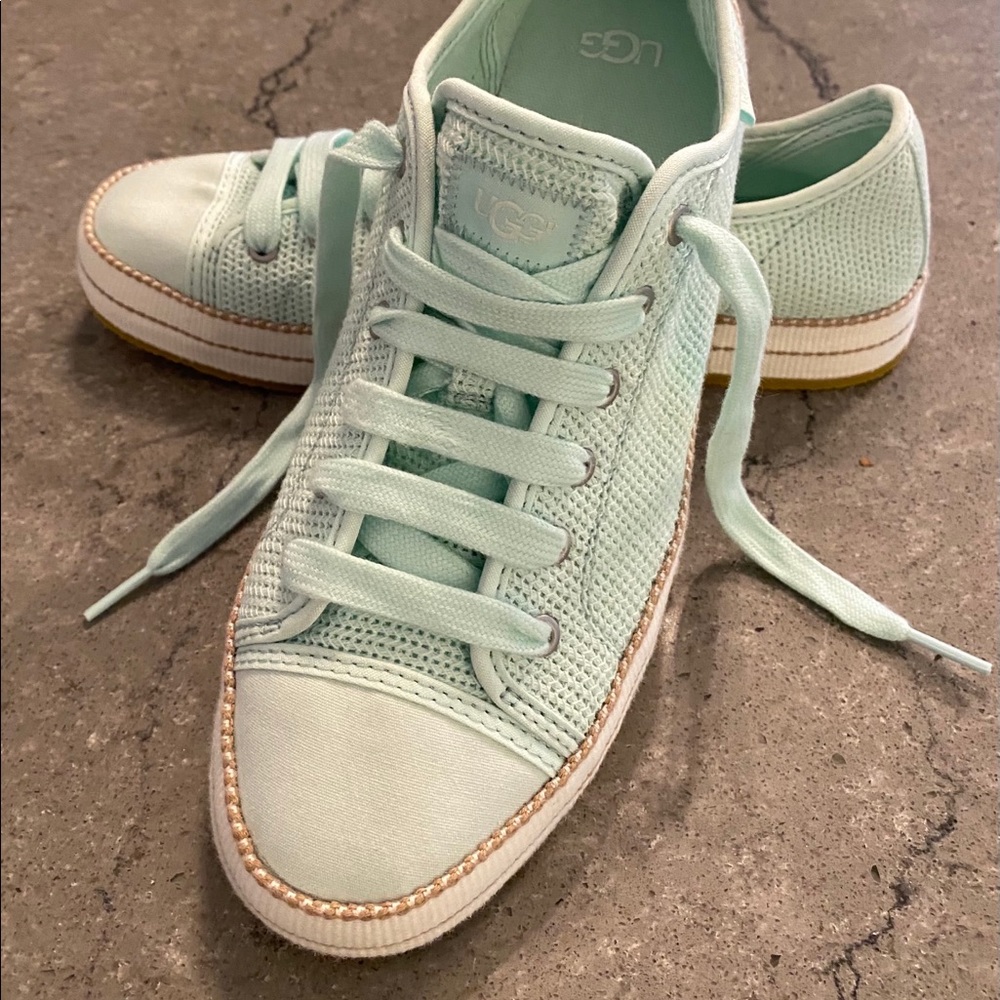 Ugg Claudi Sneaker, Size 9.5